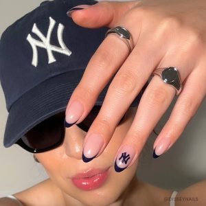 New York Yankees Press-On Nail Set
